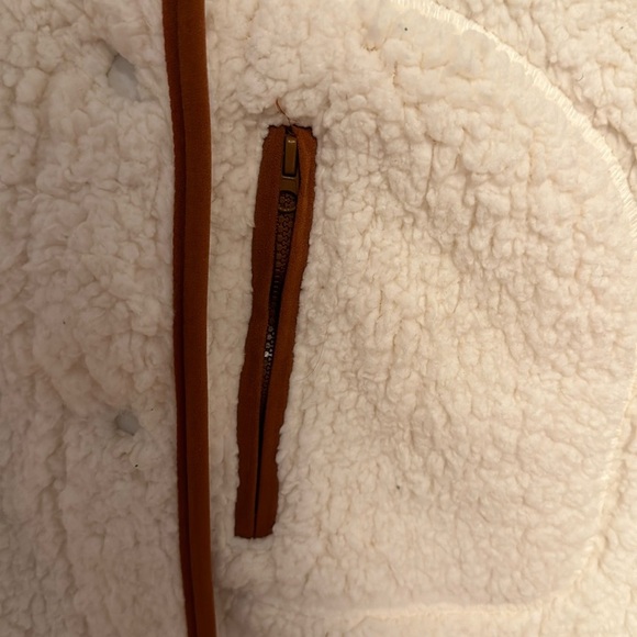 Universal Thread Jacket - Picture 3 of 6